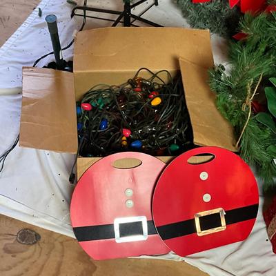 A1430 Frontgate Christmas Lot