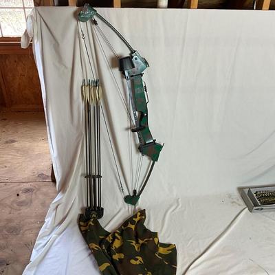 A1434 Vintage Sidekick Compound Bow with arrows