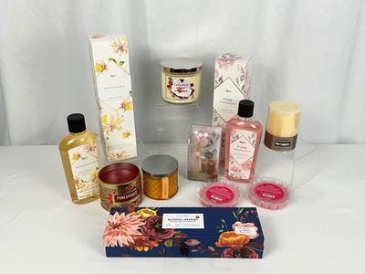 Lot M 385 Pier One Reed Diffuser Lot & Oils