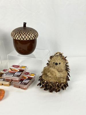 Lot M 387 Woodland Creatures & Fall Lot