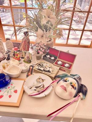 Approx 40 Decorative Items - mostly Vintage