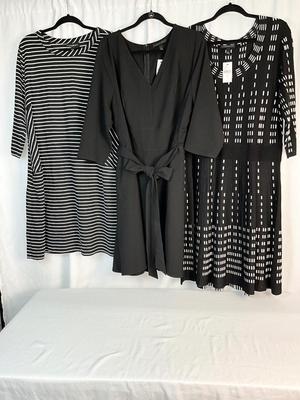 Lot D 395 Black & White Women’s Lot (18-20) Lane Bryant