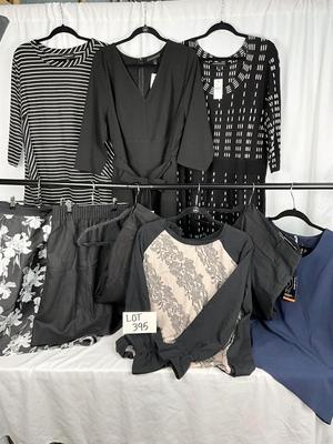 Lot D 395 Black & White Women’s Lot (18-20) Lane Bryant