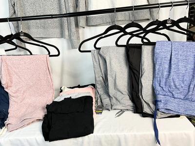 Lot D 400 Women’s Active Wear Lot (XXL)
