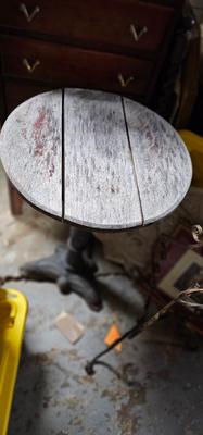 Small tall pedestal table