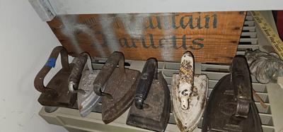 6 Cast Iron Irons! Instant collection!