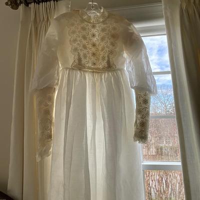 UBL1445 Vintage Wedding Dress