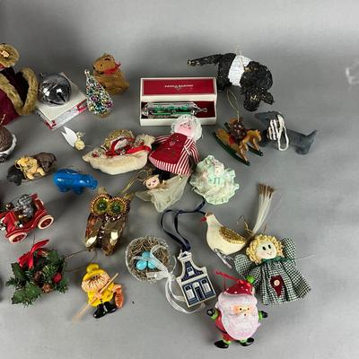 A1464 Christmas Ornament Lot with Hallmark Bear