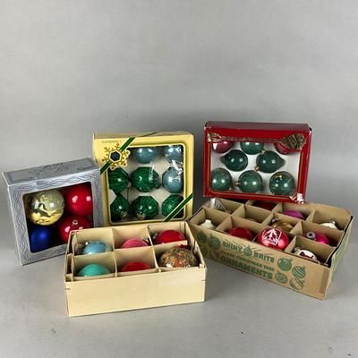 A1466 Glass Ball Ornament Lot
