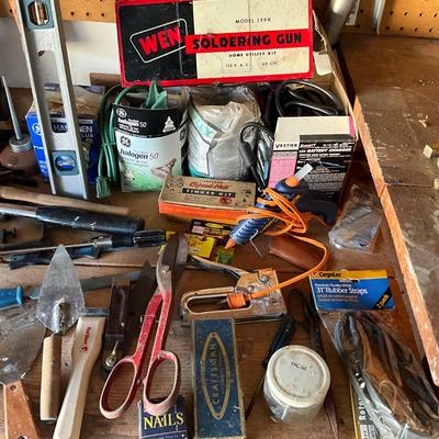 G1470 Large Miscellaneous Tool Lot