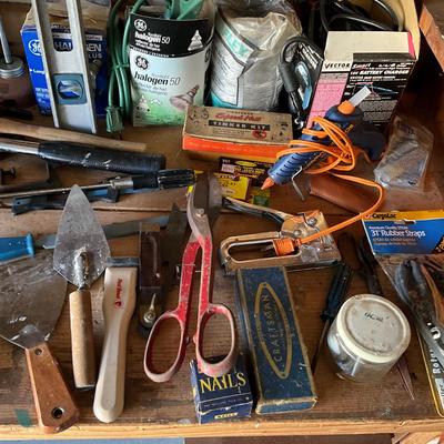 G1470 Large Miscellaneous Tool Lot