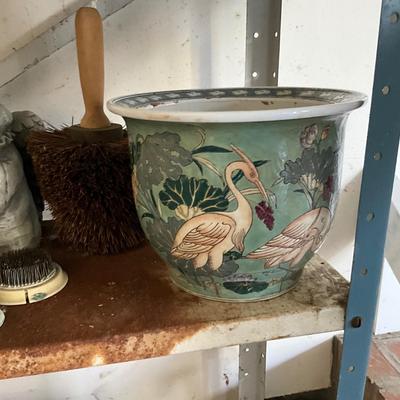 G1483 Lot of Garden Decor