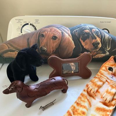 MR1484 A Paw-some Collection of Dog-Themed Delights
