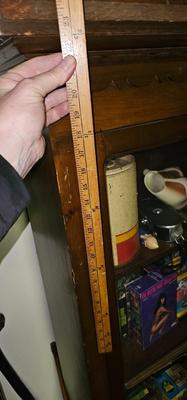 Vintage display cabinet with 2 glass doors on front