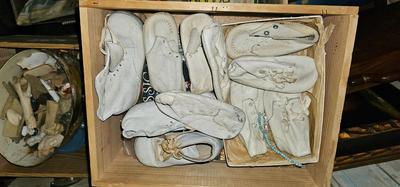 Vintage baby shoes! Instant collection!