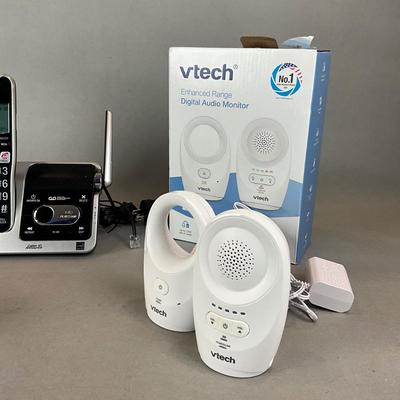 M1490 Phone and Monitor Lot
