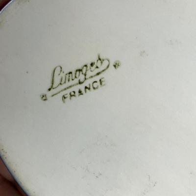 DR1505 Limoge Porcelain Box with Glass Painted Covered Vanity Dish
