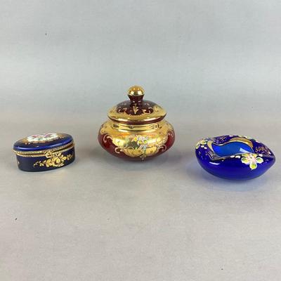 DR1505 Limoge Porcelain Box with Glass Painted Covered Vanity Dish