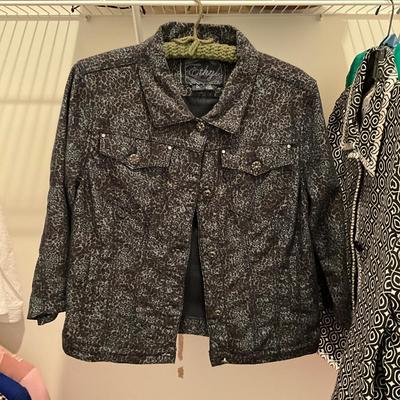 M1531 Lot of Eleven Ladies Dress Jackets Neiman Marcus, Tyler Boe, Chicos and more