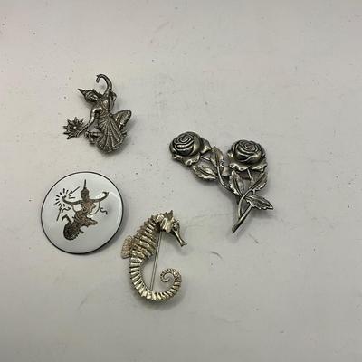 D1564 Sterling Silver Jewelry Pin Lot