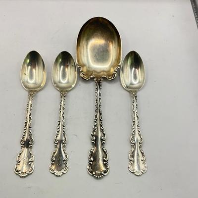 D1575 Whiting Mfg Louis XV Serving Spoon and Teaspoons
