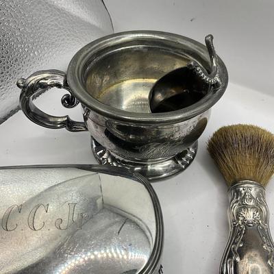 D1581 Sterling Silver Vanity Set with Shaving Mug