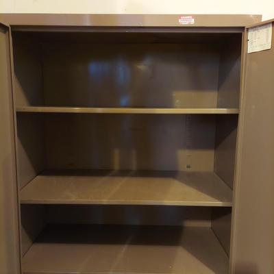 Metal Storage Cabinet (G-BBL)