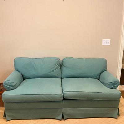 K580 Pearson Downfilled Two Cushion Sofa