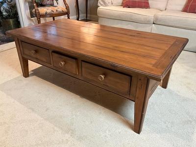 L609 Drexel Heritage Coffee Table