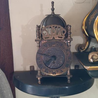 LOT 13: Smiths 8-Day Salem Clock Co. Great Britain Lantern Clock