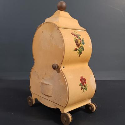 LOT 21: Set of (3) Schatz & Sohne Germany 400-Day Clocks with Shelves