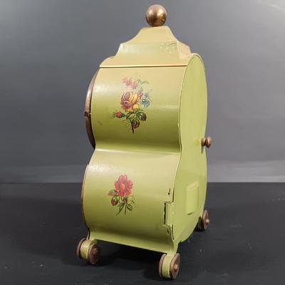 LOT 21: Set of (3) Schatz & Sohne Germany 400-Day Clocks with Shelves