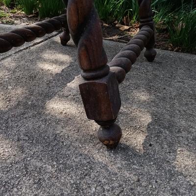 LOT 190: Vintage Barley Twist 4ft Book Stand