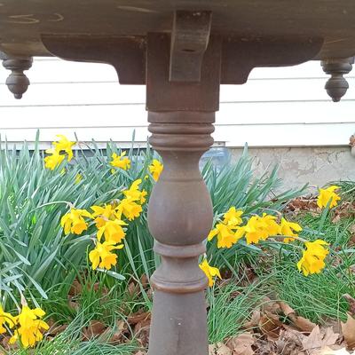 LOT 191: Vintage Nightstand with Airguide Weather Station