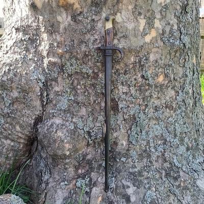 LOT 193: French Gras Bayonet with Scabbard - Blade Marked Mre d'Armes de Chat 1875