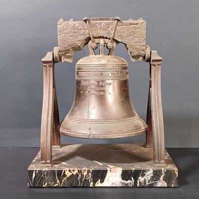 LOT 195: 1876 Philadelphia Centennial Exhibition Visitors Guide w/ Brass Eagle Flag Topper, Bailey Banks & Biddle Co. Miniature...