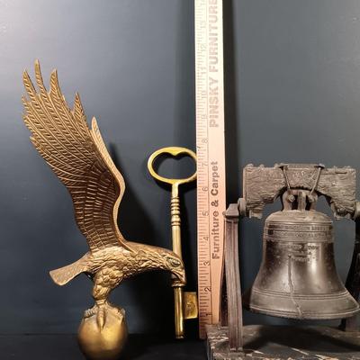 LOT 195: 1876 Philadelphia Centennial Exhibition Visitors Guide w/ Brass Eagle Flag Topper, Bailey Banks & Biddle Co. Miniature...