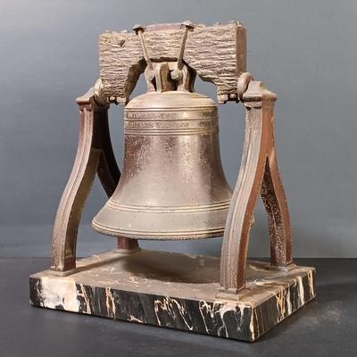 LOT 195: 1876 Philadelphia Centennial Exhibition Visitors Guide w/ Brass Eagle Flag Topper, Bailey Banks & Biddle Co. Miniature...