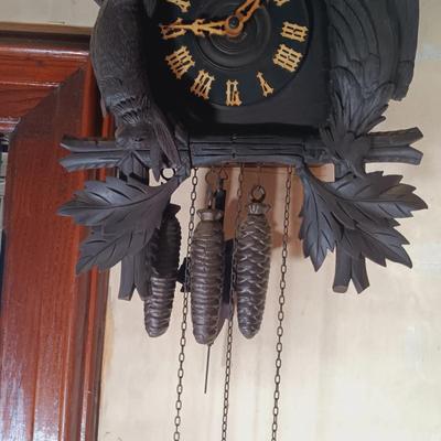 LOT 198: Hubert Herr Vintage Triberg Germany Cuckoo Clock