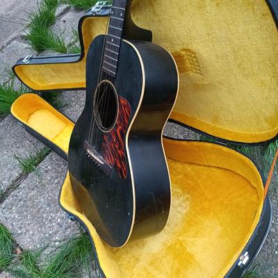 LOT 203: Gibson L-00 Acoustic Guitar (Body Damage) w/ Inagaki Case