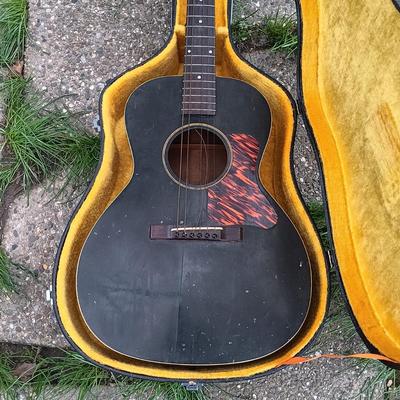 LOT 203: Gibson L-00 Acoustic Guitar (Body Damage) w/ Inagaki Case