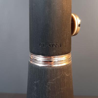 LOT 204: Jean Paul CL-31551 Clarinet with Case and Accessories