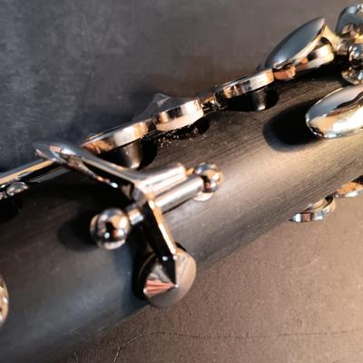 LOT 204: Jean Paul CL-31551 Clarinet with Case and Accessories