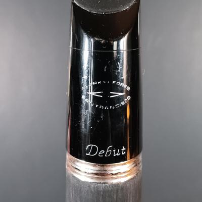 LOT 204: Jean Paul CL-31551 Clarinet with Case and Accessories