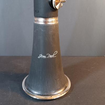 LOT 204: Jean Paul CL-31551 Clarinet with Case and Accessories