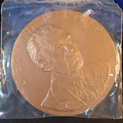 LOT 211: Set of(6) Bronze Medals- Wright Brothers 1909 Congressional Medal, 1933 Chicago World's Fair, 1961 Eva Adam's & More