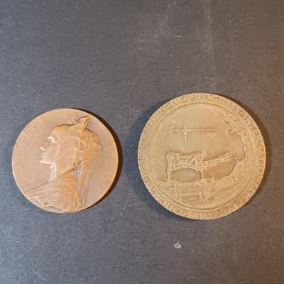 LOT 214: Set of (8) Commemorative Coins- 1933 Chicago World's Fair, 1915 Panama-Pacific, Hudson-Fulton & More