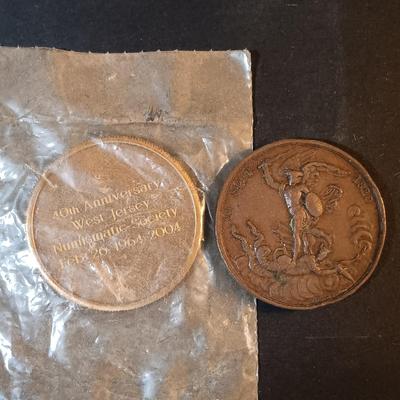 LOT 214: Set of (8) Commemorative Coins- 1933 Chicago World's Fair, 1915 Panama-Pacific, Hudson-Fulton & More