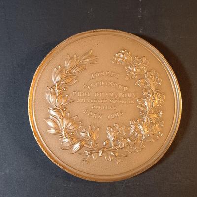 LOT 266: Set of (6) Bronze Medals- Tuskagee Airmen, Norman Borlaug, Kenneth Taylor & More