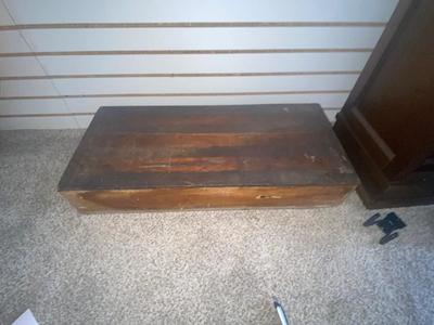 VINTAGE WOODEN DISPLAY SEED BOX